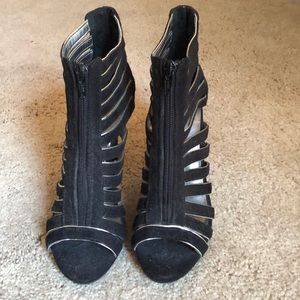 Strappy sandals. Black suede with silver edging.